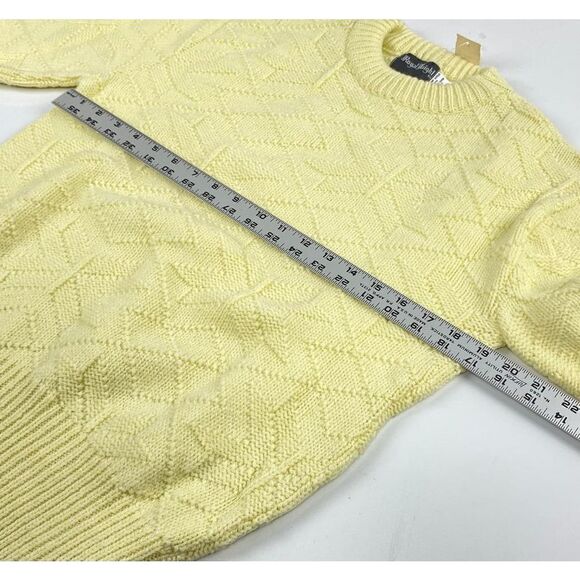 Vintage Royal Knight Crew Neck Knit Sweater Adult Medium Yellow Made in the USA - Picture 6 of 6